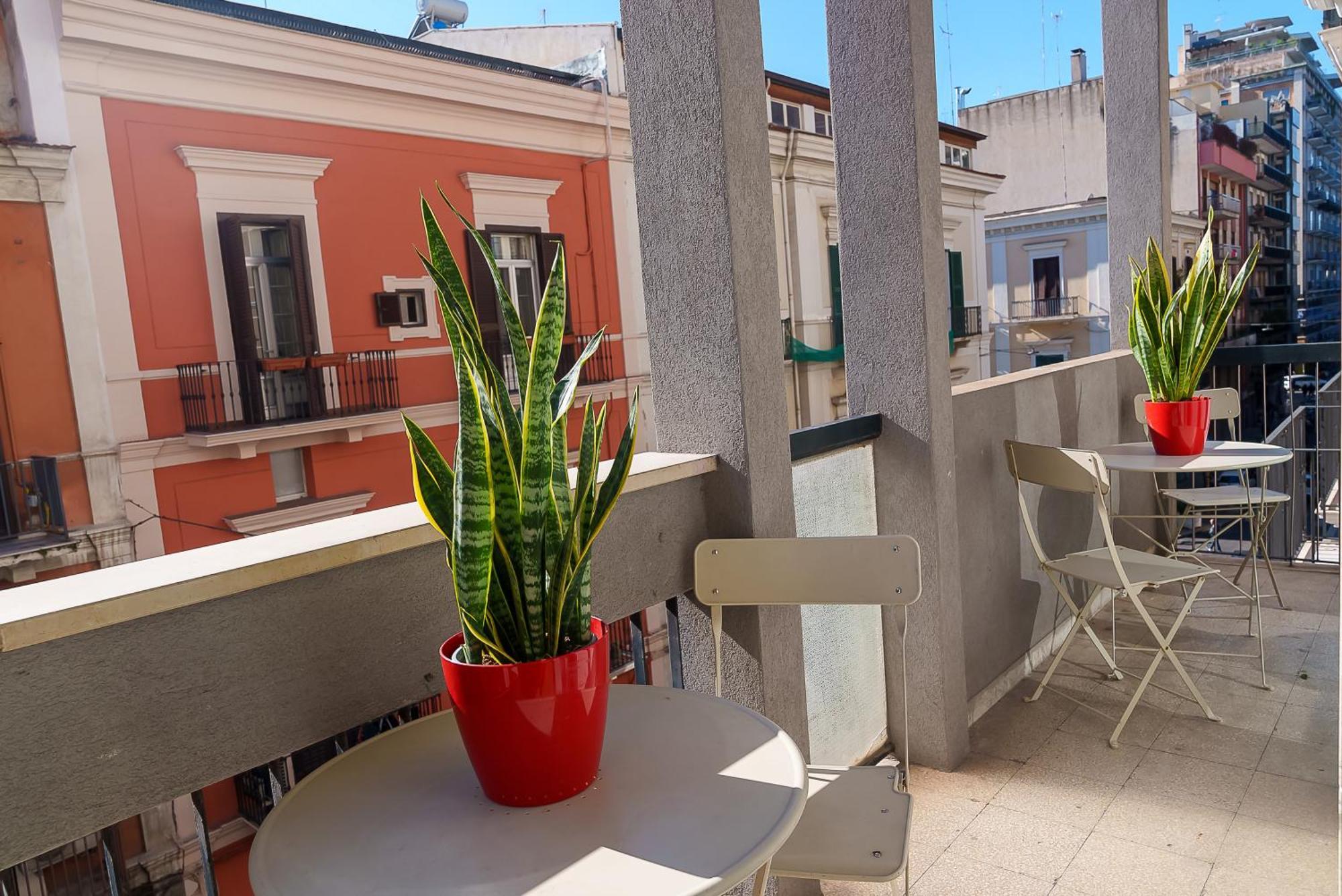 Via Prospero Petroni 9 - Bari Stazione - Hotel ภายนอก รูปภาพ